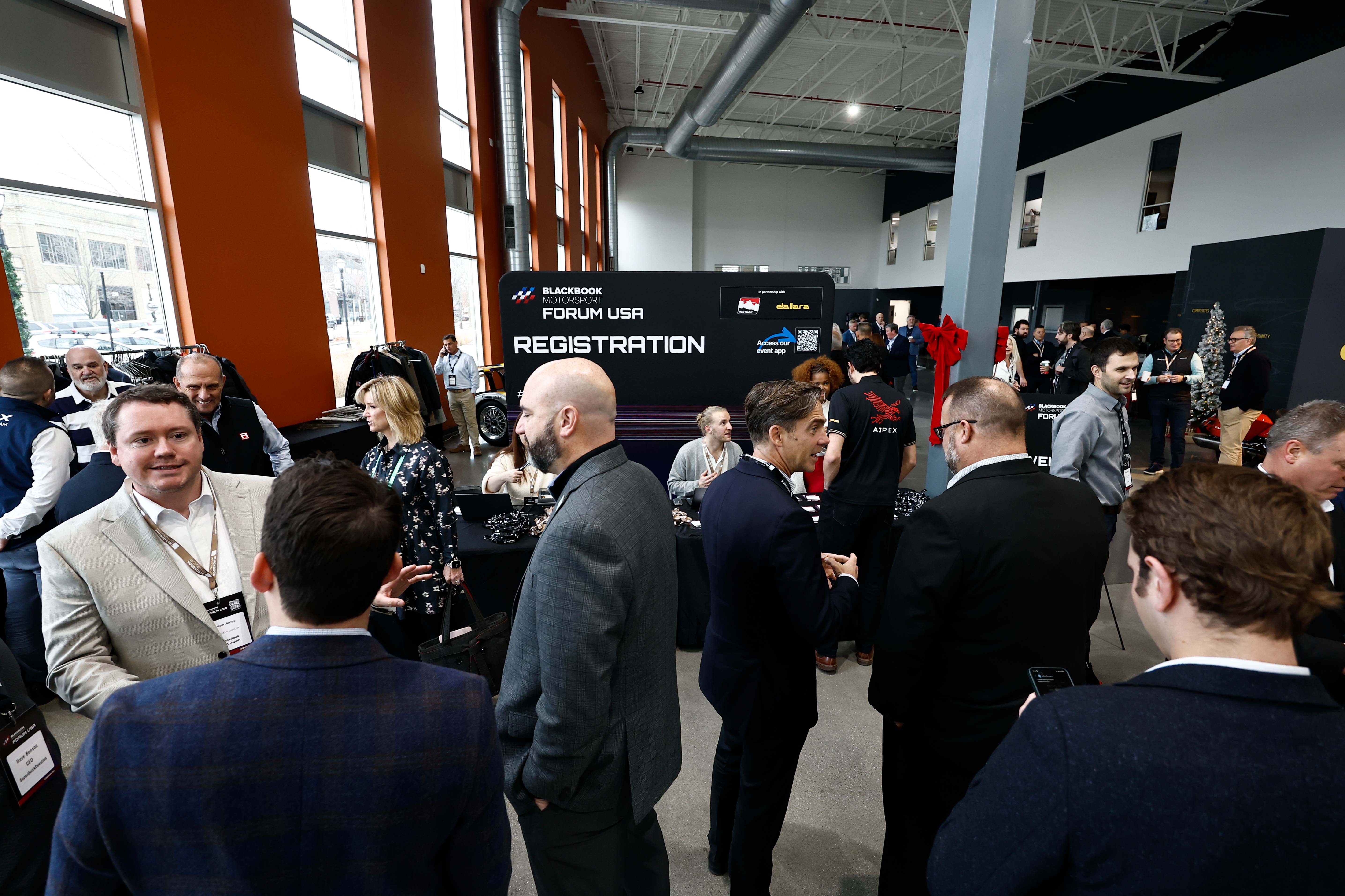 Right Hub at the BlackBook Motorsport Forum